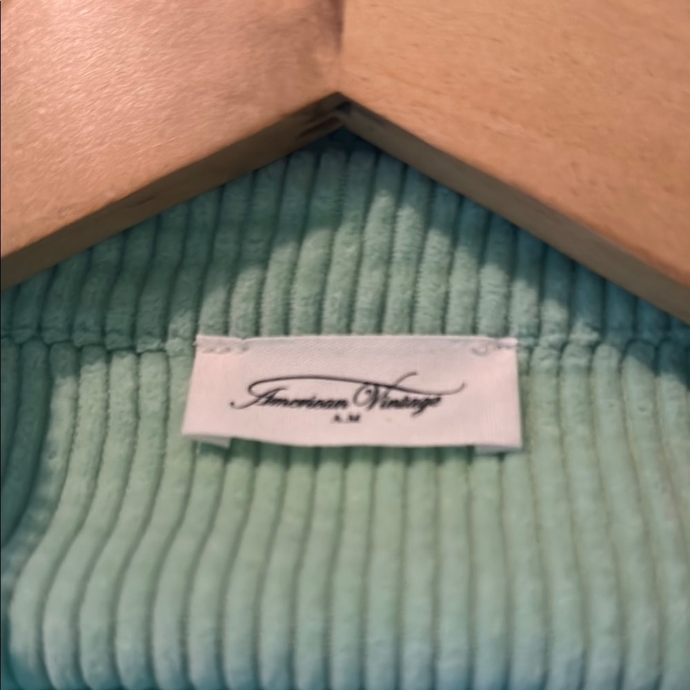 American Vintage Women's Mint Green Corduroy Shirt size M/L - Picture 2 of 3